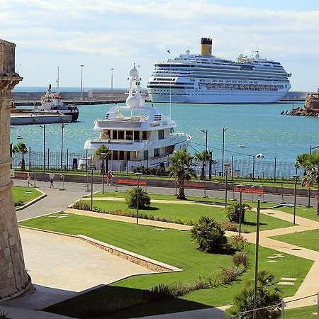 فندق شيفيتافيكْيافي  A Due Passi Dal Porto المظهر الخارجي الصورة