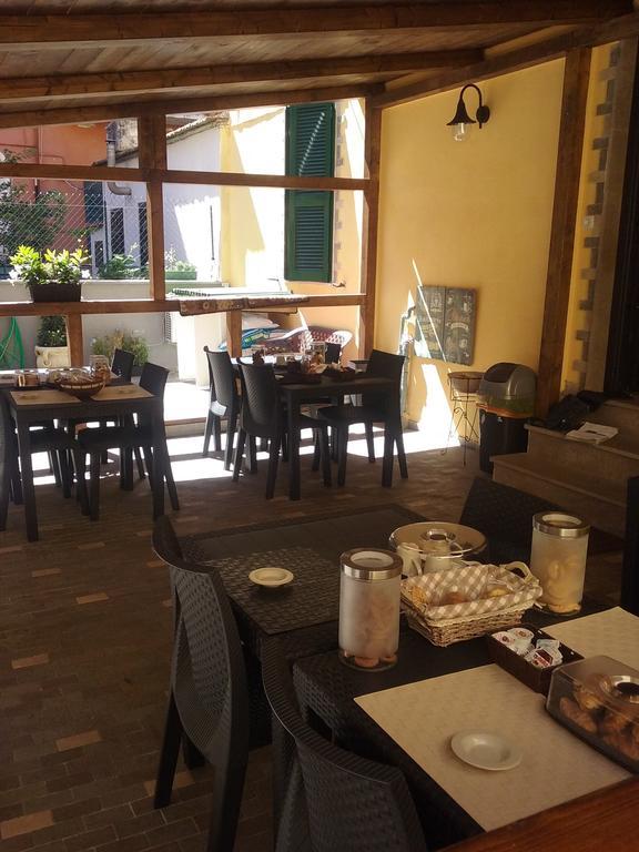 فندق شيفيتافيكْيافي  A Due Passi Dal Porto المظهر الخارجي الصورة